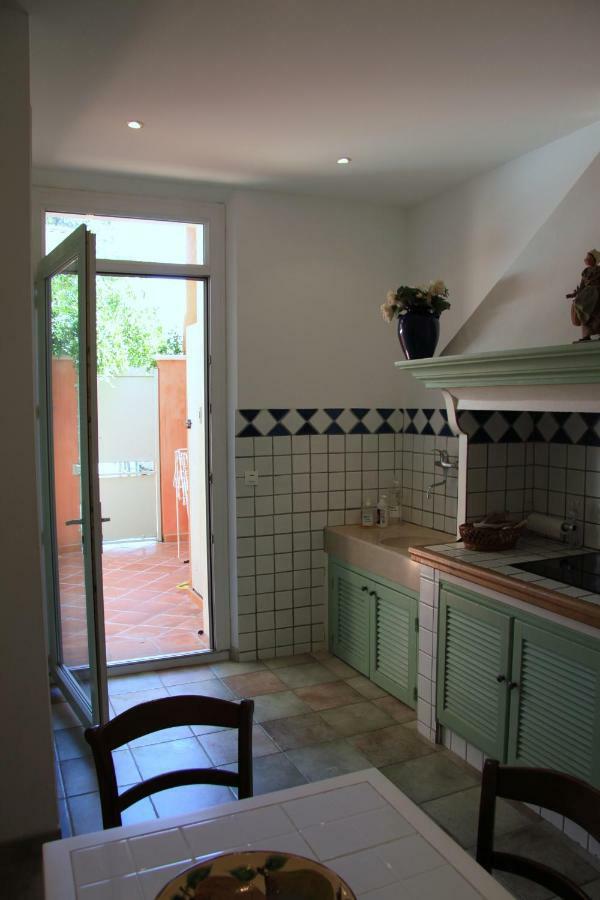 Appartement Avec Patio Et Garage Centre Ville Et Plage Sanary-sur-Mer Zewnętrze zdjęcie