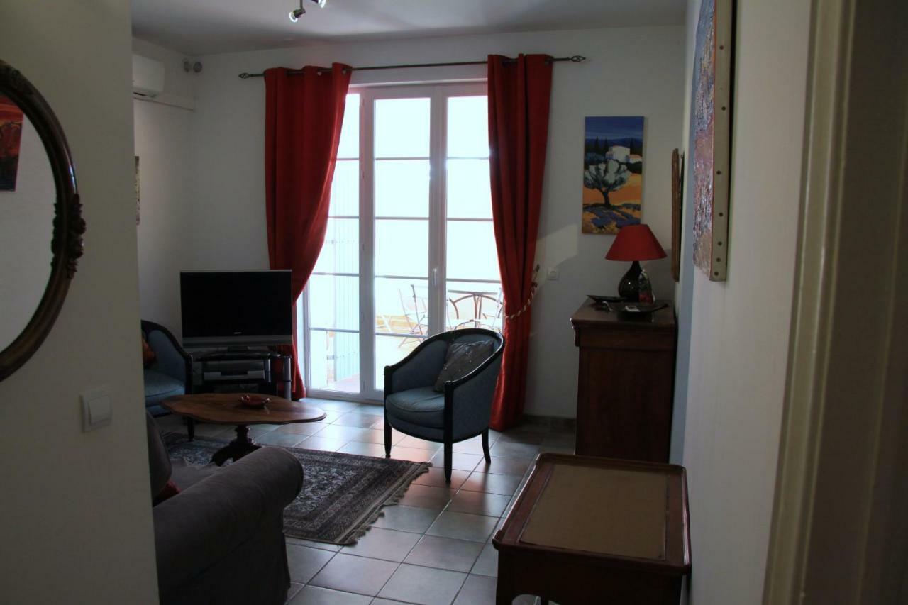 Appartement Avec Patio Et Garage Centre Ville Et Plage Sanary-sur-Mer Zewnętrze zdjęcie